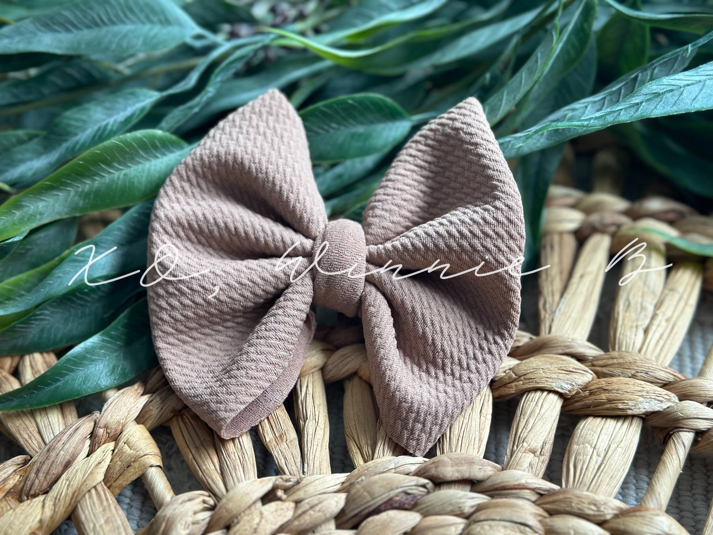 Mocha Mini Bow